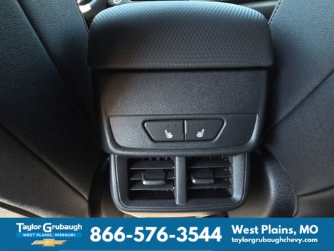 New 2026 Chevrolet Equinox RS w/ Convenience Package III FWD image 30