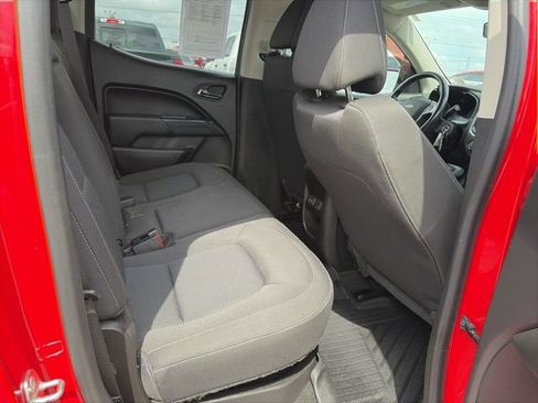 Used 2018 Chevrolet Colorado LT AWD/4WD image 12