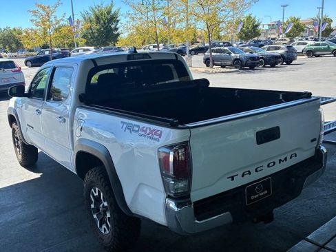 Used 2021 Toyota Tacoma TRD Off-Road w/ Blackout Package (TMS) AWD/4WD image 15