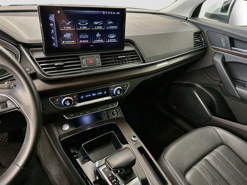 Used 2023 Audi Q5 2.0T Premium w/ Convenience Package AWD/4WD image 26