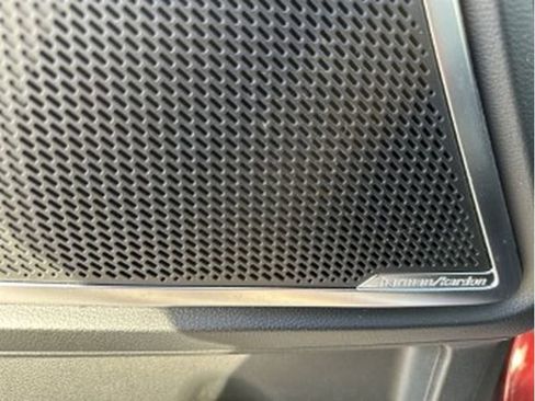 Used 2024 Kia Telluride SX w/ Towing Package image 15