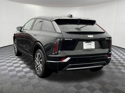 New 2025 Cadillac Optiq Sport 2