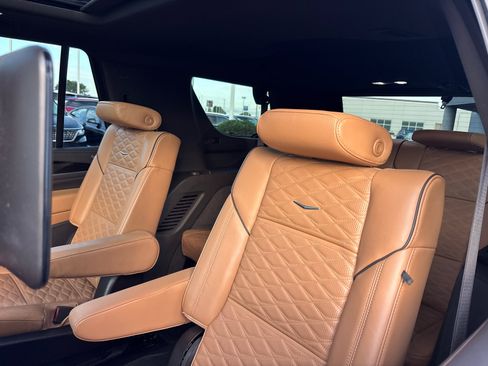 Used 2024 Cadillac Escalade Sport w/ LPO, ONYX Package AWD/4WD image 25