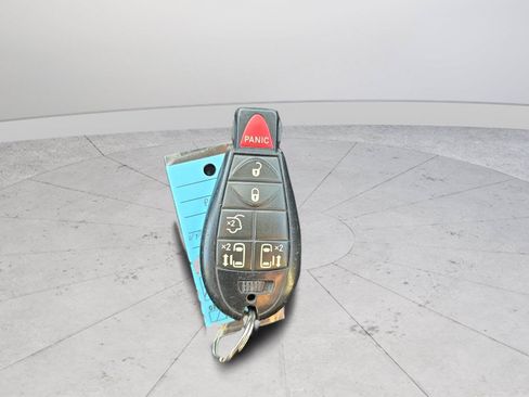 Used 2013 Dodge Grand Caravan SXT w/ UConnect Hands-Free Group FWD image 27