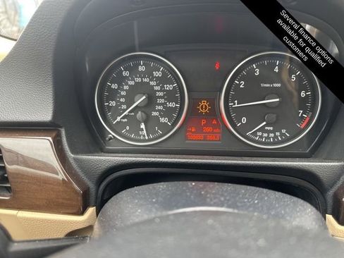 Used 2009 BMW 328i xDrive Sedan AWD/4WD image 2