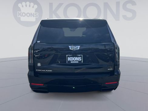 Used 2025 Cadillac Escalade Sport w/ Touring Package AWD/4WD image 5