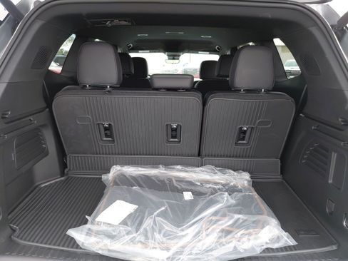 New 2026 GMC Acadia AT4 image 27