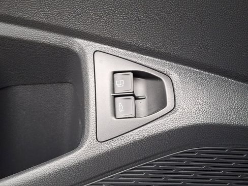 Used 2021 Volkswagen Jetta SE w/ SE Cold Weather Package image 27