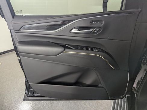 Used 2023 Cadillac Escalade V image 10