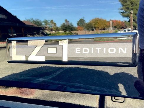 New 2025 Ford F250 XLT w/ Black Appearance Package AWD/4WD image 27
