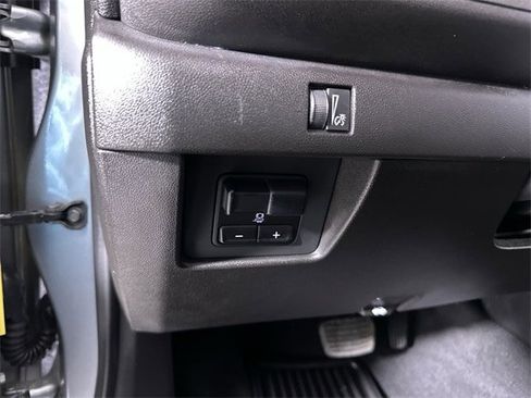 Used 2024 Chevrolet Colorado W/T w/ WT Convenience Package II image 18