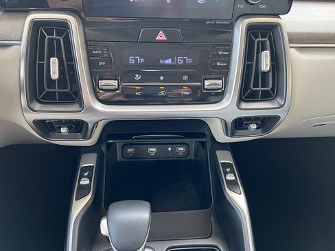 Used 2021 Kia Sorento EX AWD/4WD image 24