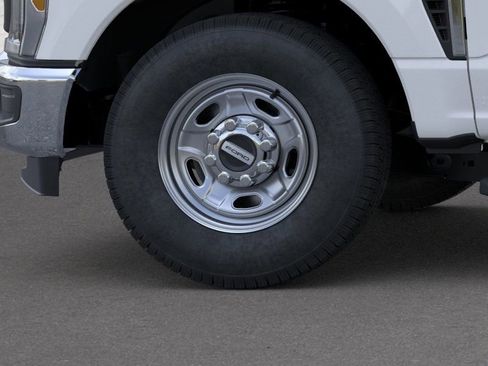 New 2024 Ford F250 XL w/ XL Chrome Package RWD image 19