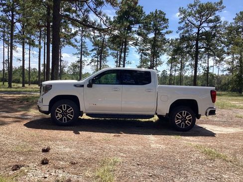 New 2026 GMC Sierra 1500 AT4 w/ Technology Package image 7