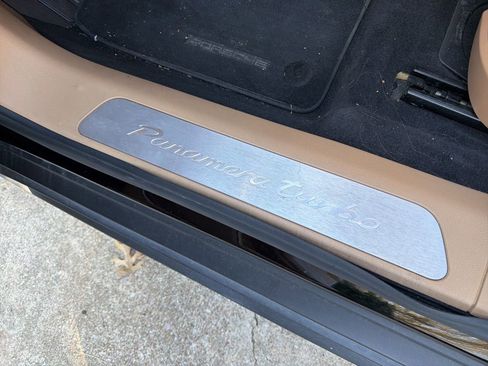 Used 2018 Porsche Panamera Turbo image 22