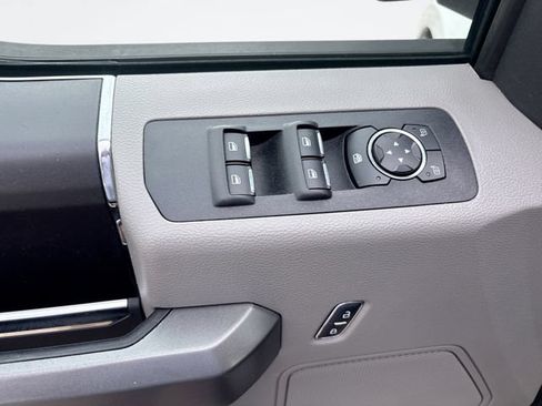 Used 2018 Ford F150 XLT RWD image 13