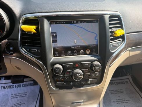 Used 2016 Jeep Grand Cherokee Limited AWD/4WD image 19