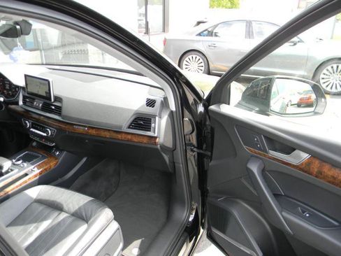 Used 2018 Audi Q5 2.0T Premium Plus w/ Premium Plus Package AWD/4WD image 22