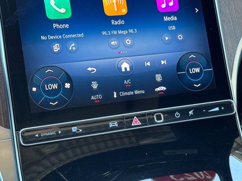 Certified 2025 Mercedes-Benz GLC 300 image 23