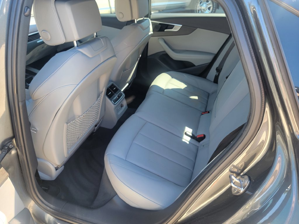 Used 2021 Audi A4 2.0T Premium Plus w/ Premium Plus Package AWD/4WD image 12