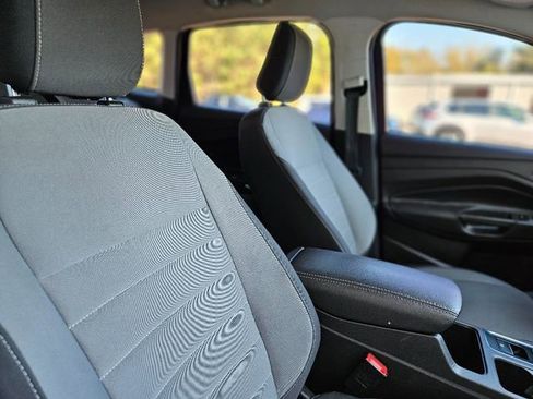 Used 2019 Ford Escape S image 14