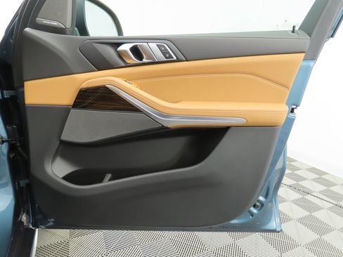 New 2026 BMW X5 xDrive40i w/ Climate Comfort Package image 26