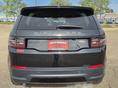 Used 2023 Land Rover Discovery Sport S image 5