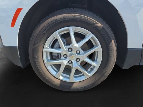 Used 2023 Chevrolet Equinox LS w/ LS Convenience Package AWD/4WD image 12