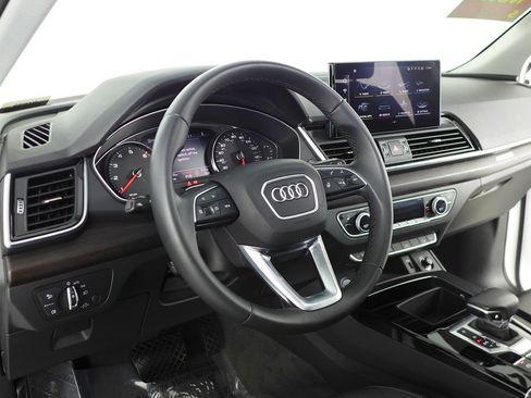 Used 2022 Audi Q5 2.0T Premium w/ Convenience Package image 31