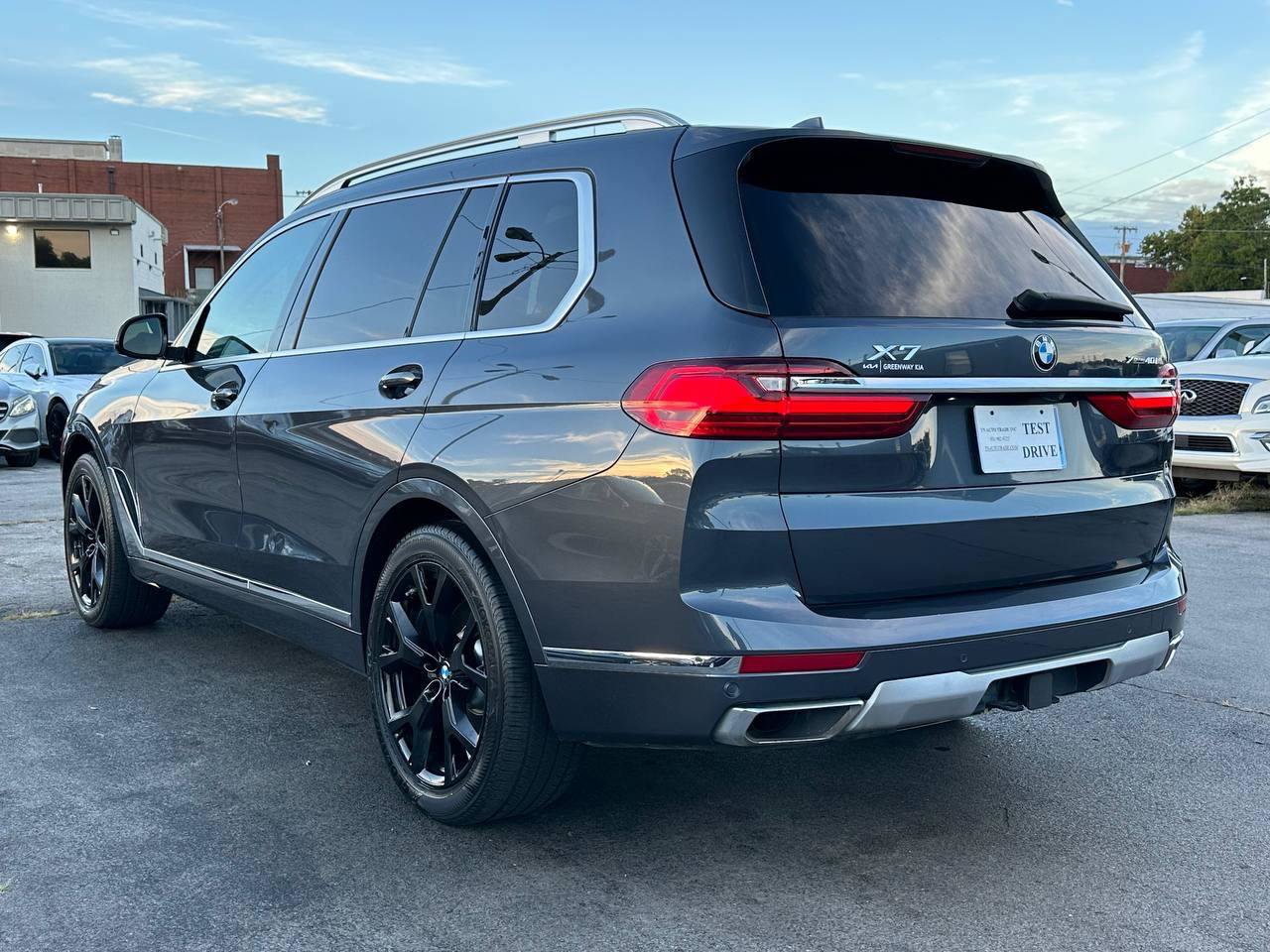 Used 2020 BMW X7 xDrive40i w/ Premium Package AWD/4WD image 8