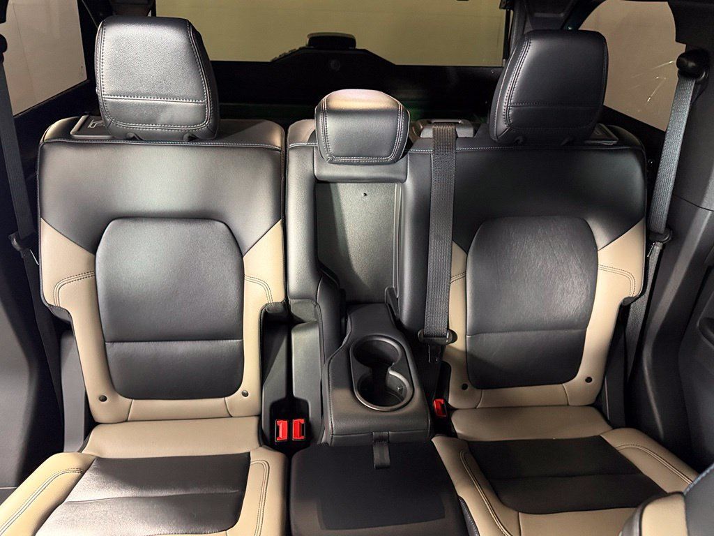 Used 2024 Ford Bronco Wildtrak AWD/4WD image 16