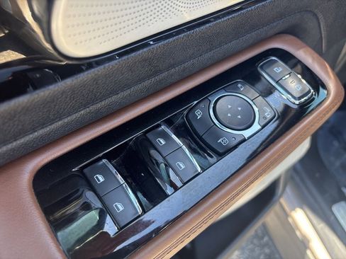 Used 2021 Lincoln Aviator Grand Touring w/ Equipment Group 302A AWD/4WD image 15