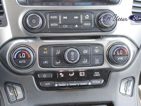 Used 2016 Chevrolet Suburban LT image 21