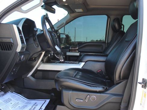 Used 2018 Ford F150 Lariat w/ Equipment Group 502A Luxury AWD/4WD image 15