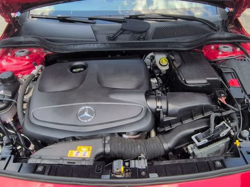 Used 2020 Mercedes-Benz GLA 250 4MATIC image 32