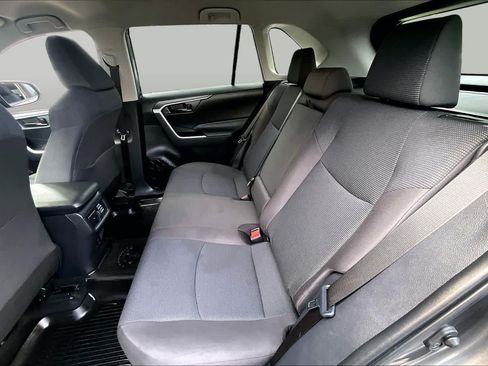 Used 2024 Toyota RAV4 LE AWD/4WD image 19