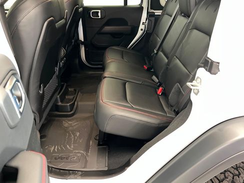 New 2026 Jeep Wrangler Unlimited Rubicon AWD/4WD image 21
