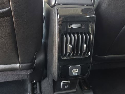 Used 2022 Jeep Compass Limited AWD/4WD image 16