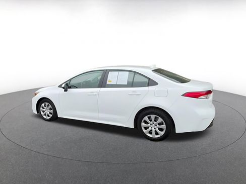 Used 2023 Toyota Corolla LE FWD image 11
