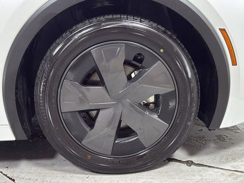 Used 2025 Toyota Prius LE image 21