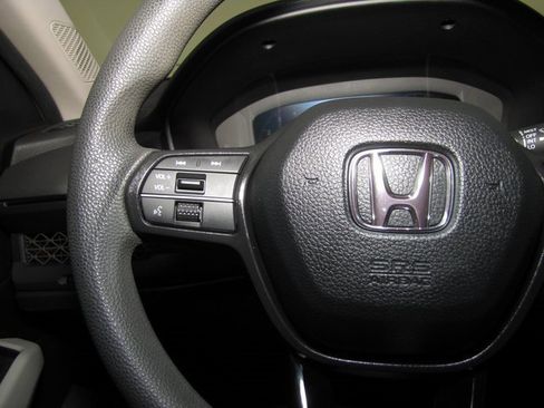 Certified 2023 Honda Accord EX image 5