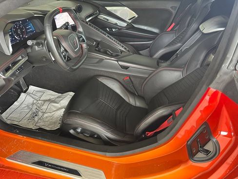 Used 2021 Chevrolet Corvette Stingray Premium Conv w/ Z51 Performance Package RWD image 8