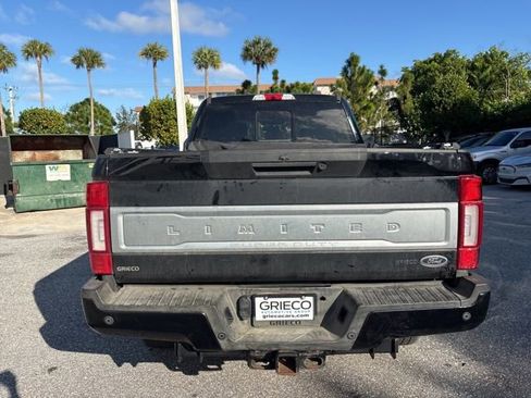 Used 2022 Ford F250 Limited image 3