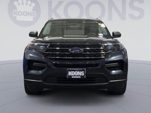 Used 2022 Ford Explorer XLT AWD/4WD image 11