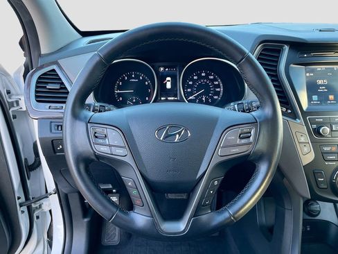 Used 2017 Hyundai Santa Fe Sport image 11