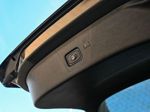 Used 2024 Ford Edge SEL w/ Convenience Package AWD/4WD image 17