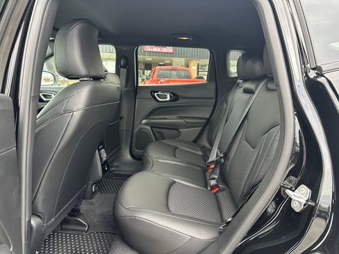 New 2026 Jeep Compass Latitude AWD/4WD image 11