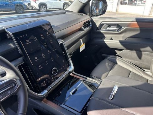 New 2026 GMC Yukon XL Denali image 28