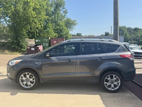 Used 2015 Ford Escape Titanium FWD image 2