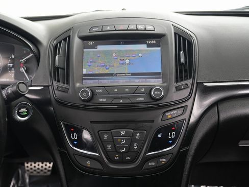 Used 2017 Buick Regal GS w/ Driver Confidence Package #2 image 41